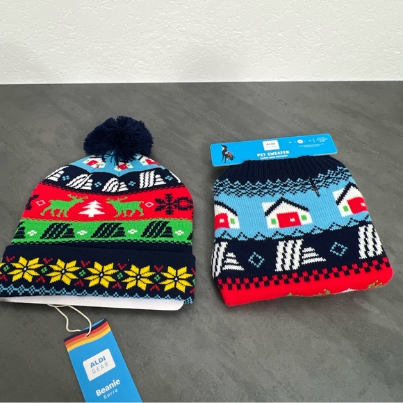 ALDI Gear Christmas Holiday Winter‎ 2023 Pom Beanie & Matching Med Dog Sweater - Picture 1 of 9